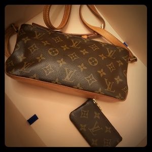 Louis vuitton purse and coin purse